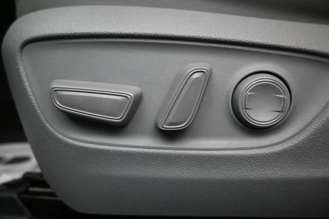 Used 2022 Moon Dust Toyota XLE image 11