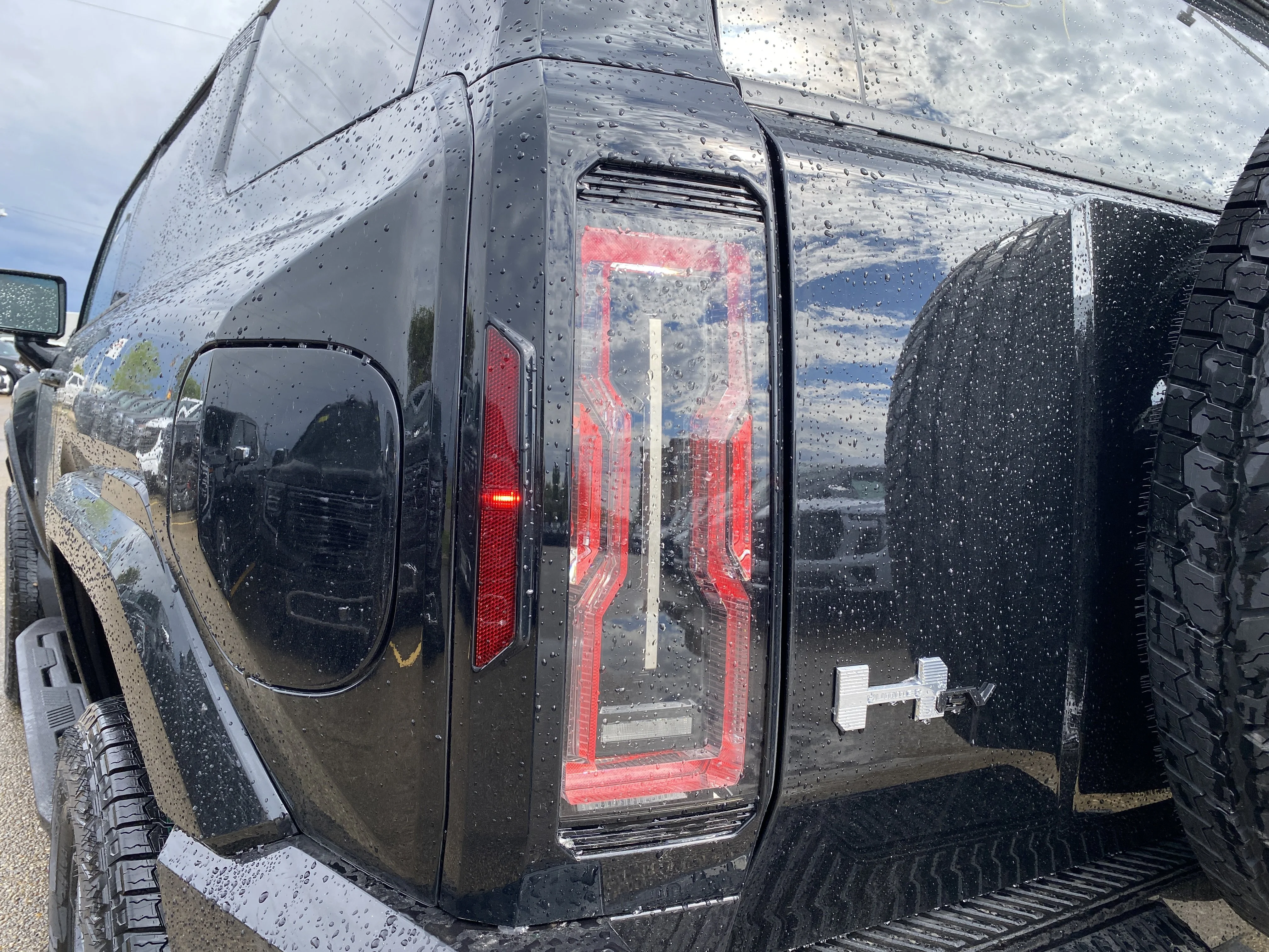 New 2026 VOID BLACK GMC 2X image 11
