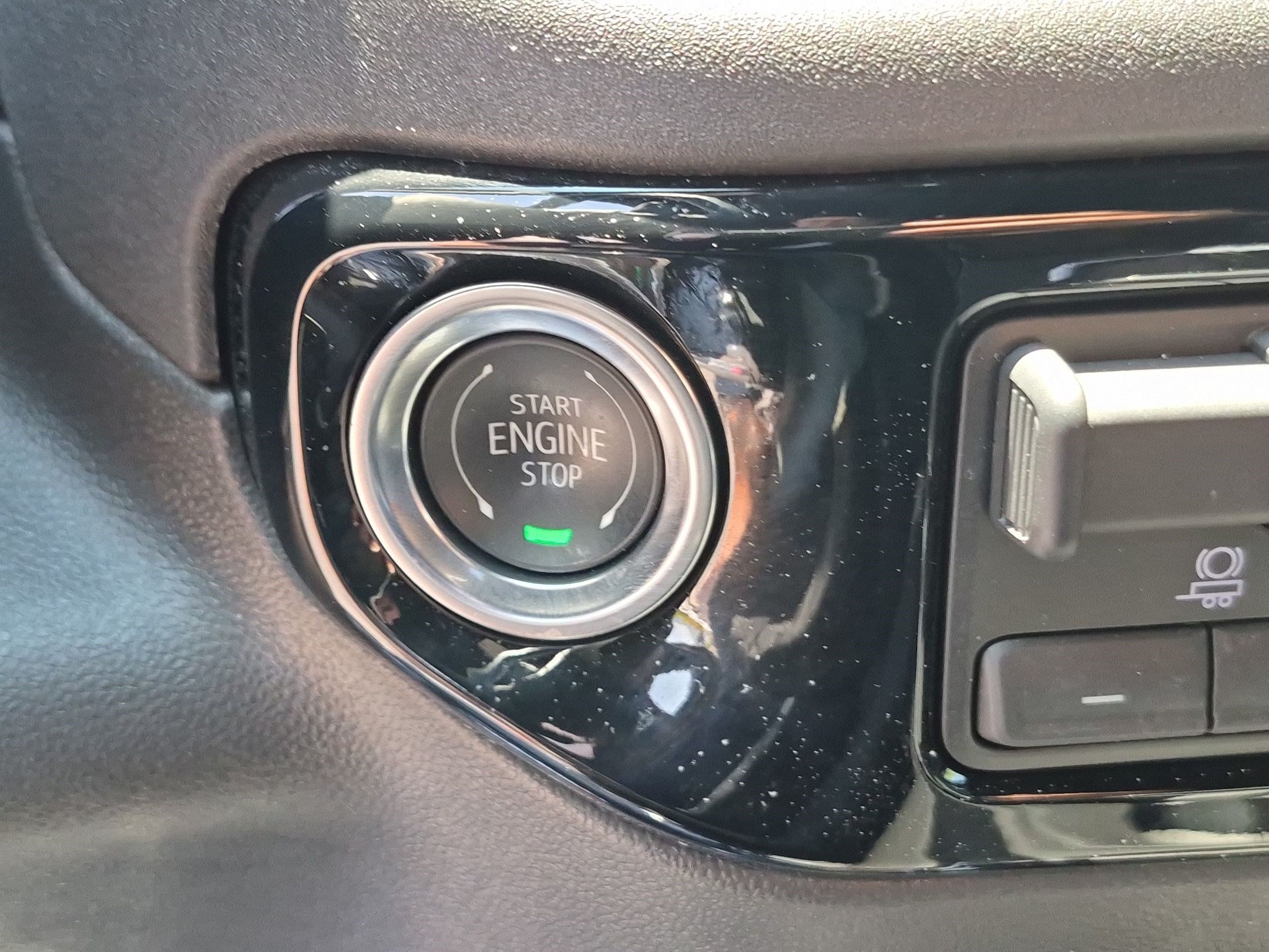 Used 2025 Cypress Gray Chevrolet ZR2 image 17