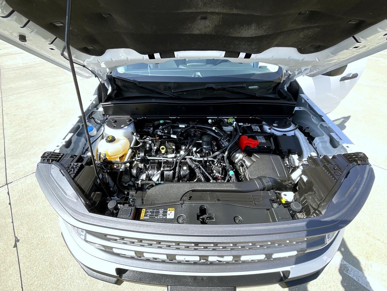 Used 2023 White Ford Badlands image 24