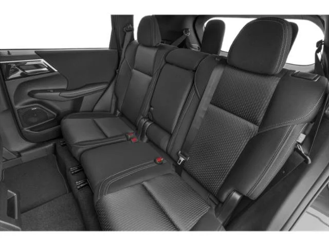 Used 2025  Mitsubishi ES image 12