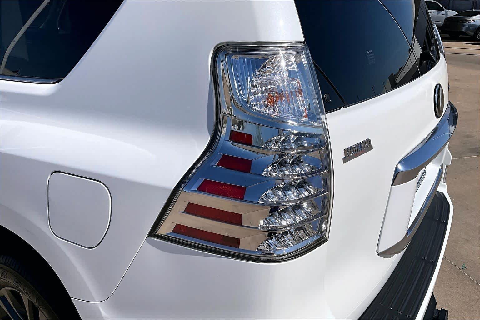 Used 2020 Starfire Pearl Lexus Premium image 55