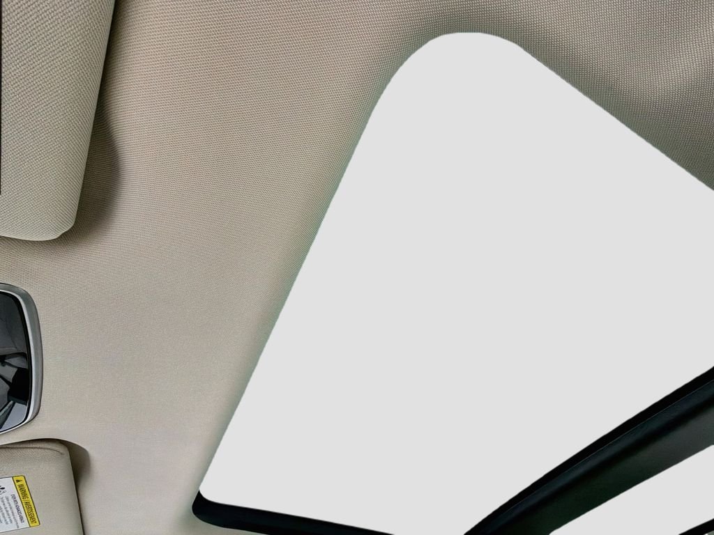 New 2026 Fuji White Land Rover SE image 23