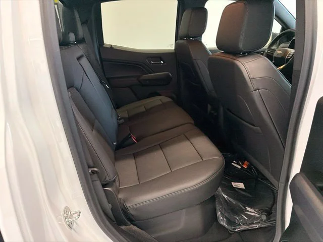 New 2026 Summit White Chevrolet LT image 29