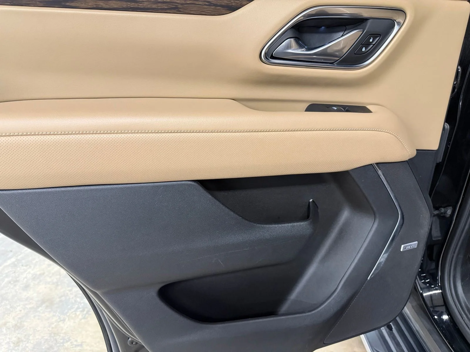 Used 2024 Black Chevrolet Premier image 25
