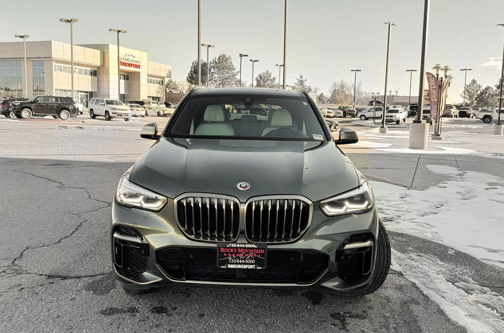 Used 2023 Green BMW M50i image 3