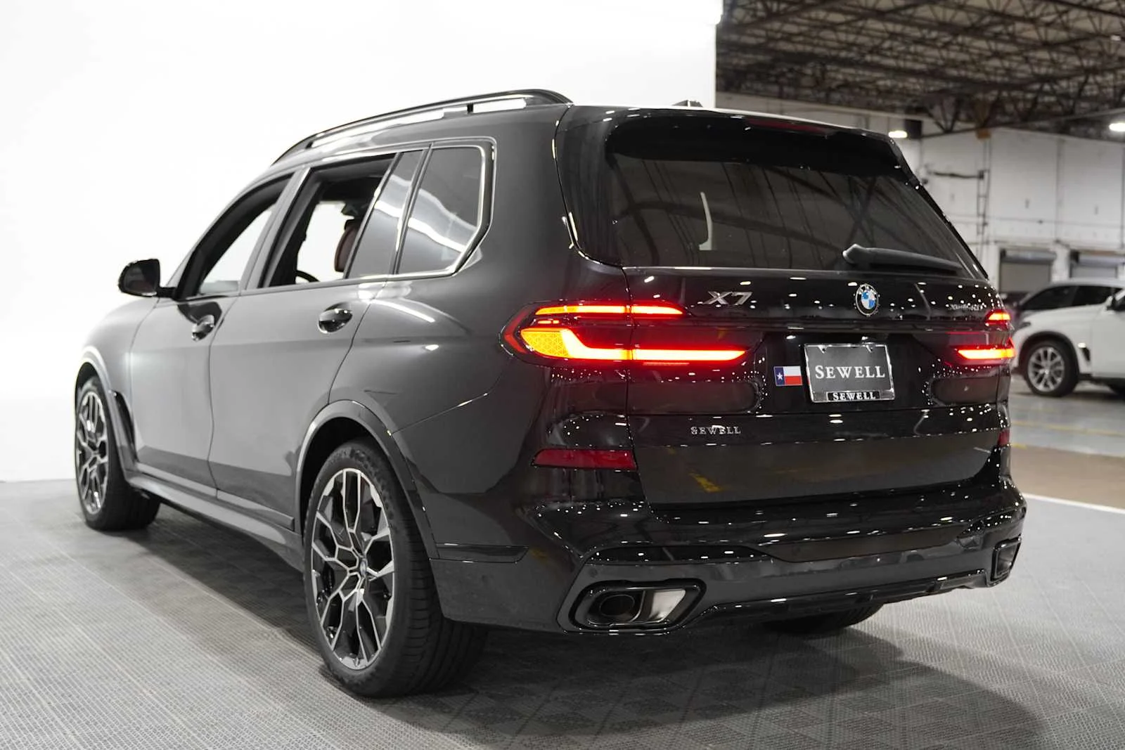 New 2027 Black Sapphire Metallic BMW xDrive40i image 2