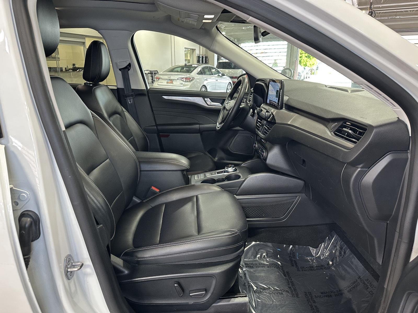 Used 2021 Star White Metallic Tri-Coat Ford Titanium Hybrid image 17
