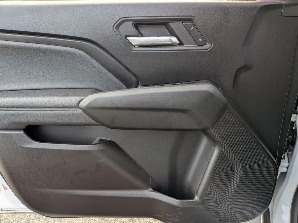 Used 2023 White GMC Elevation image 25