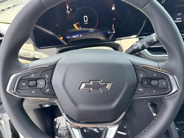 New 2026 Iridescent Pearl Tricoat Chevrolet ACTIV image 8