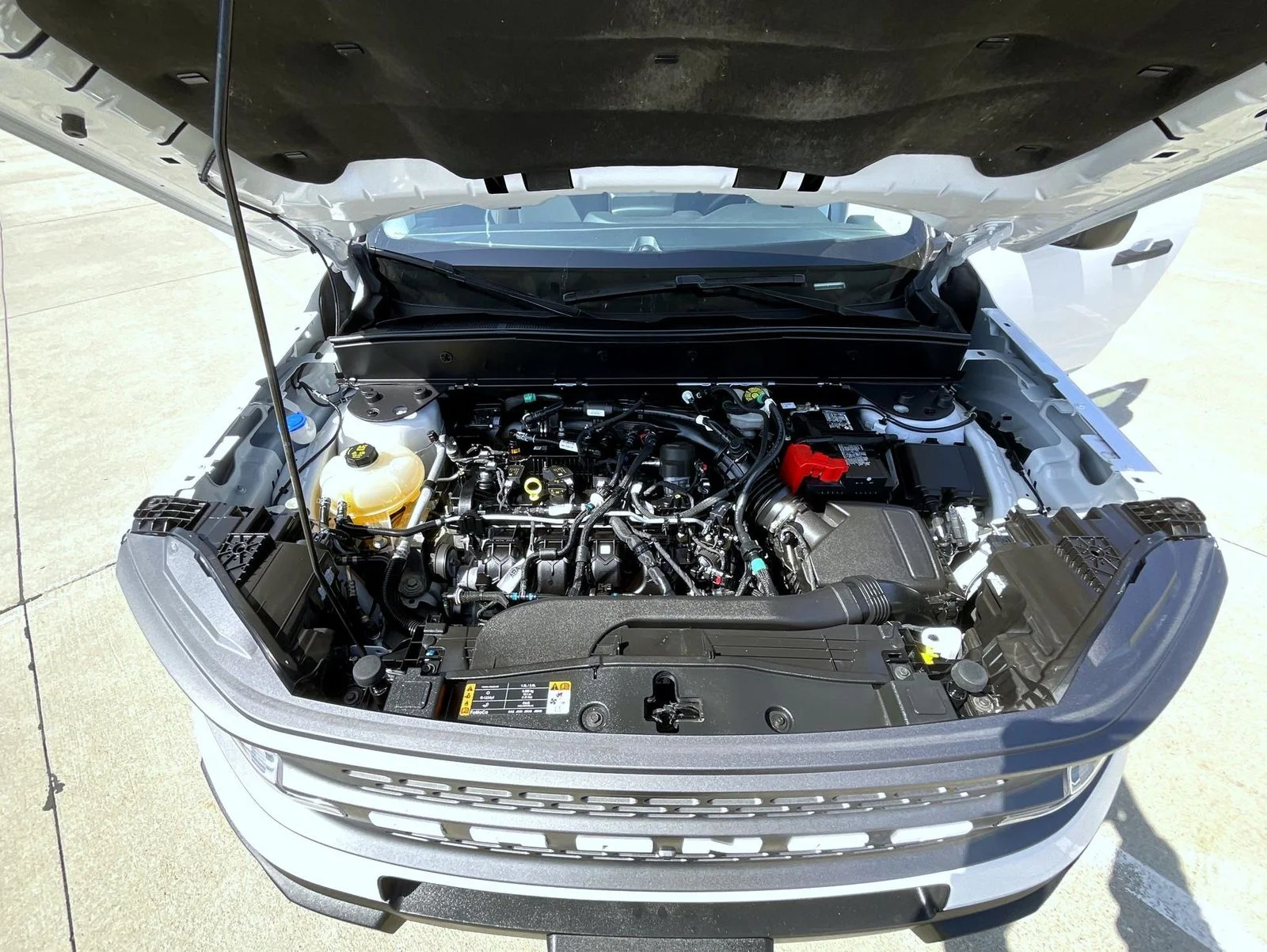 Used 2023 White Ford Badlands image 24
