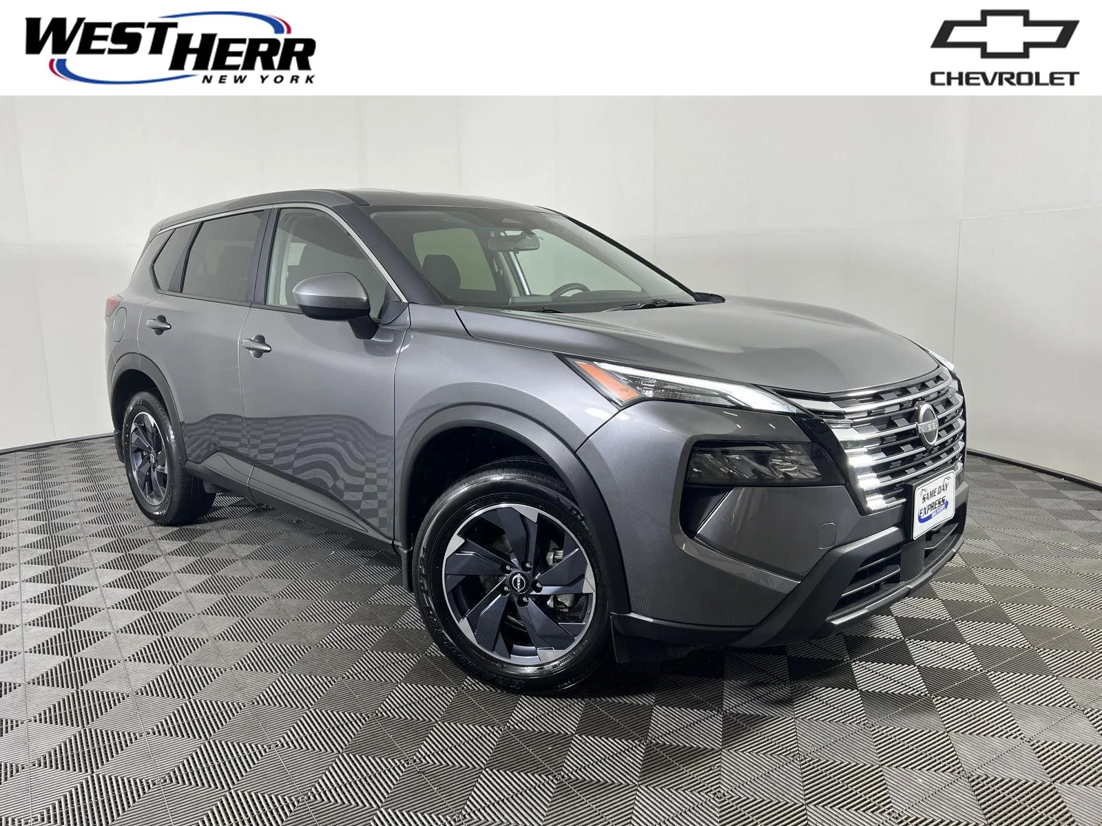 Used 2025 Gy Nissan SV image 1