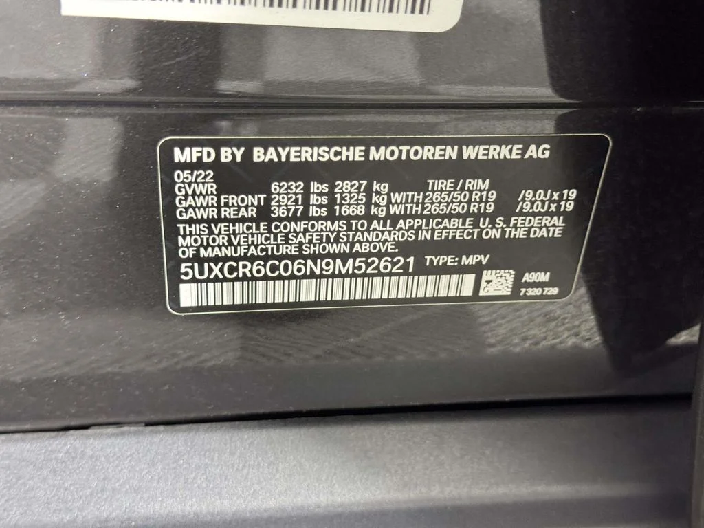 Certified Used 2022 Gray BMW xDrive40i image 16