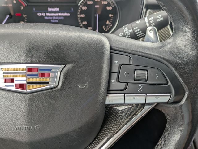 Used 2020 White Cadillac Sport image 20