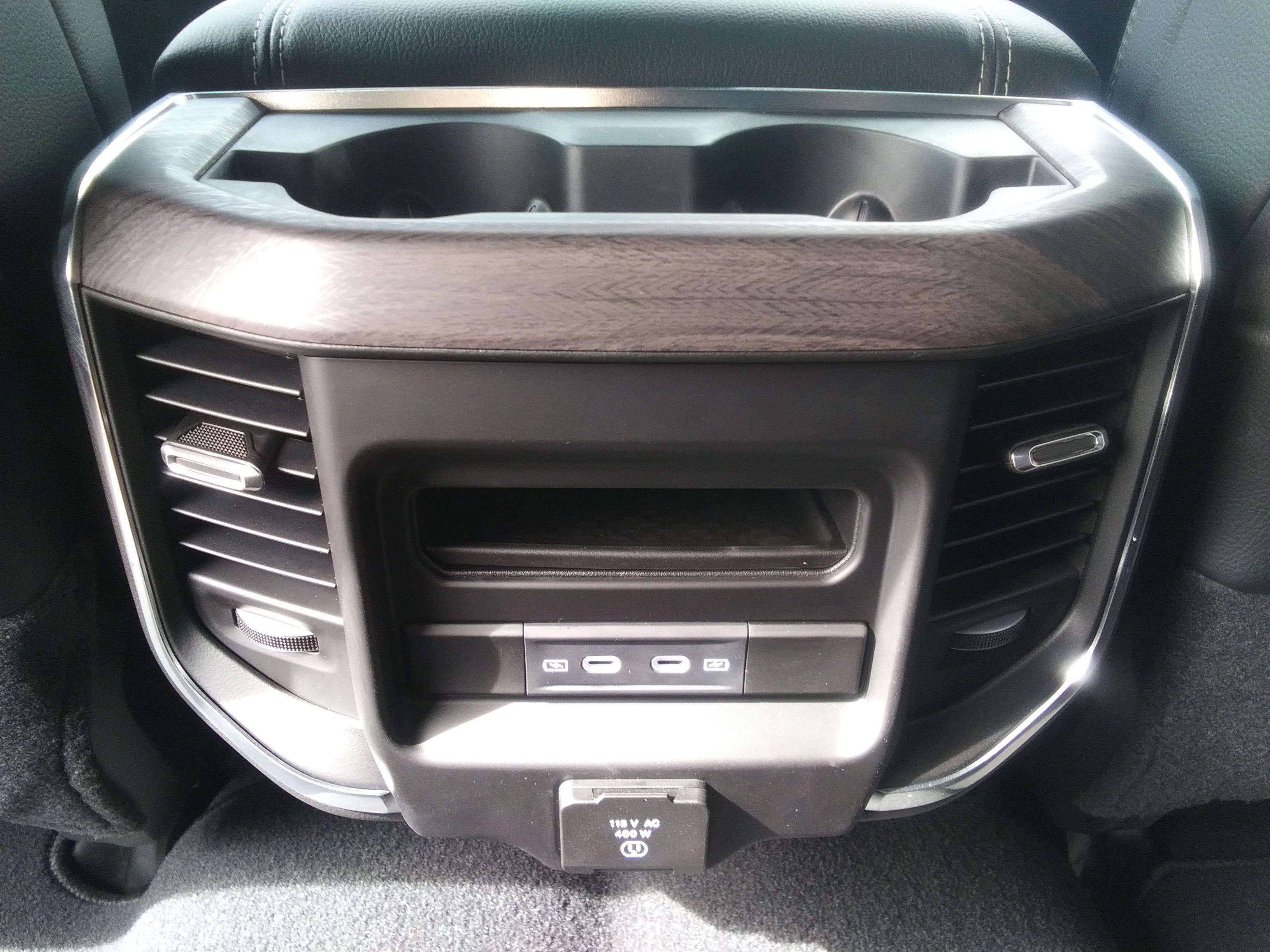 New 2026 Bright White Clear-Coat Exterior Paint RAM Laramie image 11