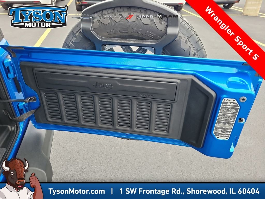 New 2026 Hydro Blue Pearl-Coat Exterior Paint Jeep Sport S image 9