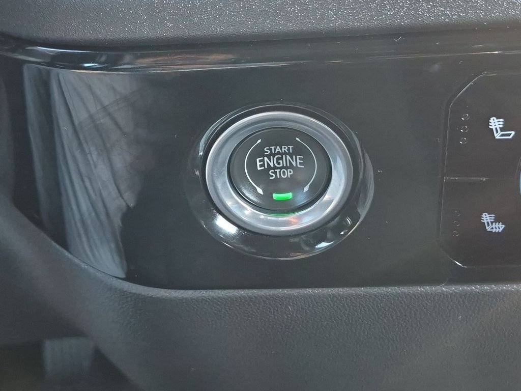 Certified Used 2023 Onyx Black GMC Elevation image 15