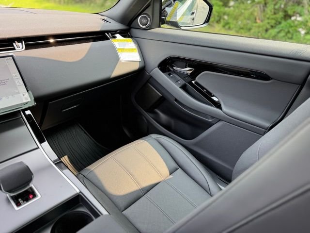 New 2026 Tribeca Blue Land Rover S image 12