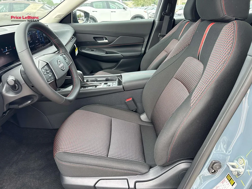 New 2026 Atlantic Gray Metallic/Super Black Nissan SR image 9