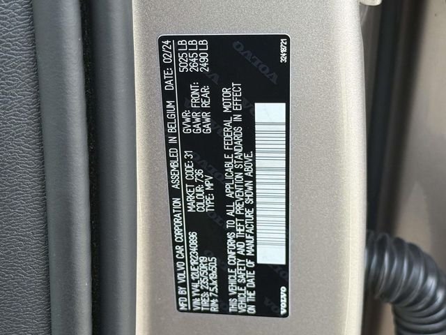 Used 2024 Beige Volvo B5 Plus Bright Theme image 33