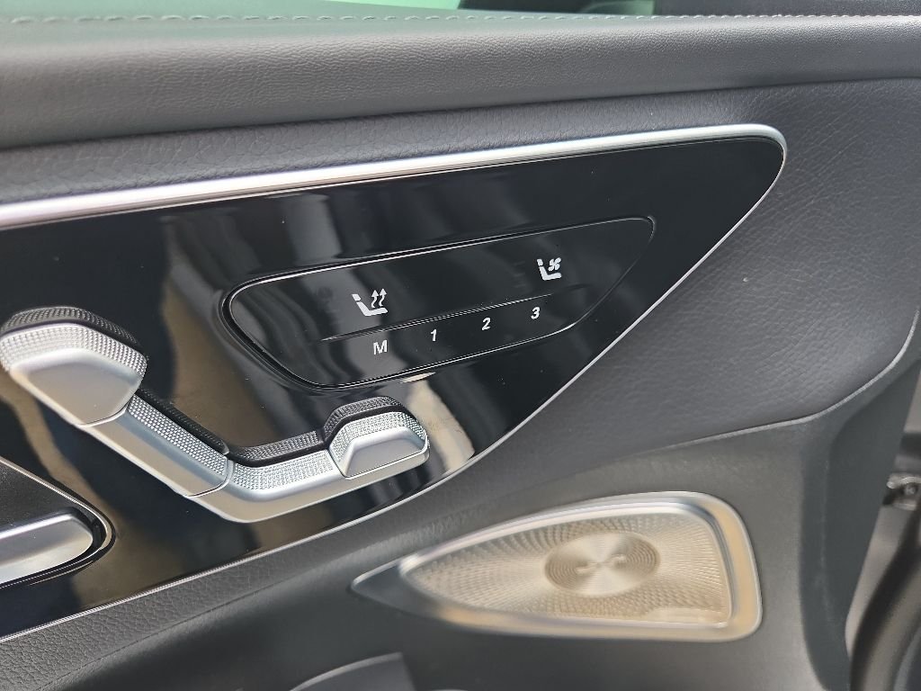 Used 2024 Gray Mercedes-Benz C 300 image 31