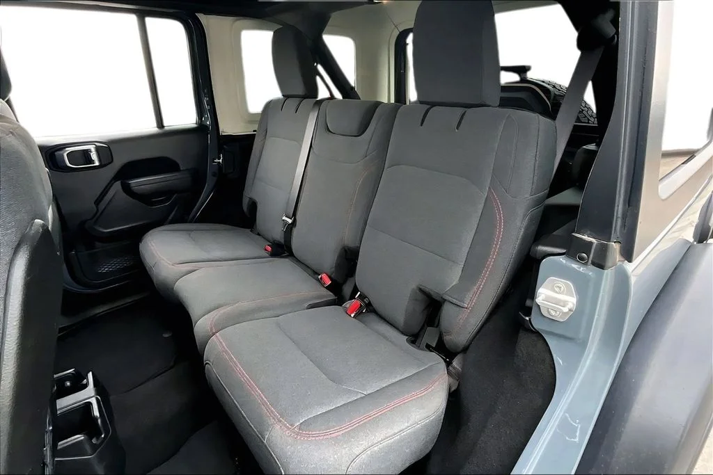 2025 Jeep Wrangler 4-Door Rubicon - Photo 24