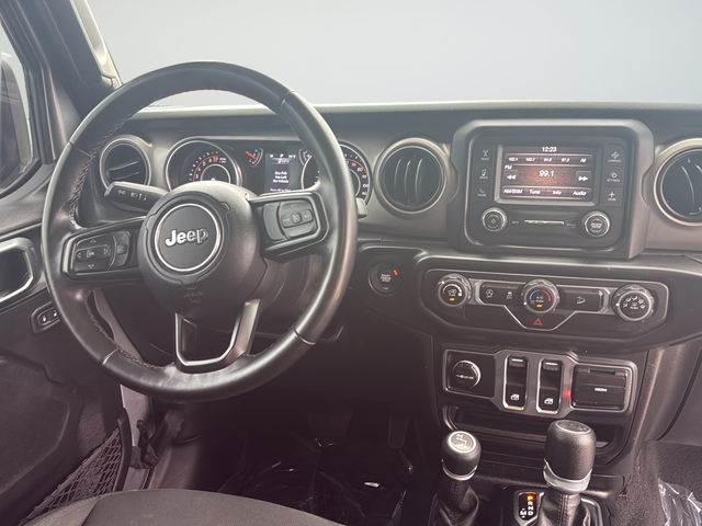 Used 2020 Silver Jeep Sport S image 11