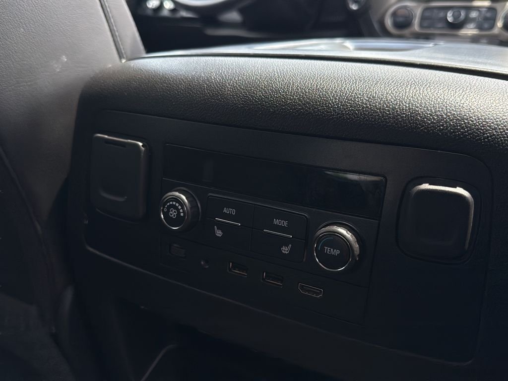 Used 2018 Black GMC Denali image 27
