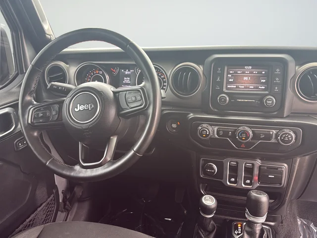 Used 2020 Silver Jeep Sport S image 11