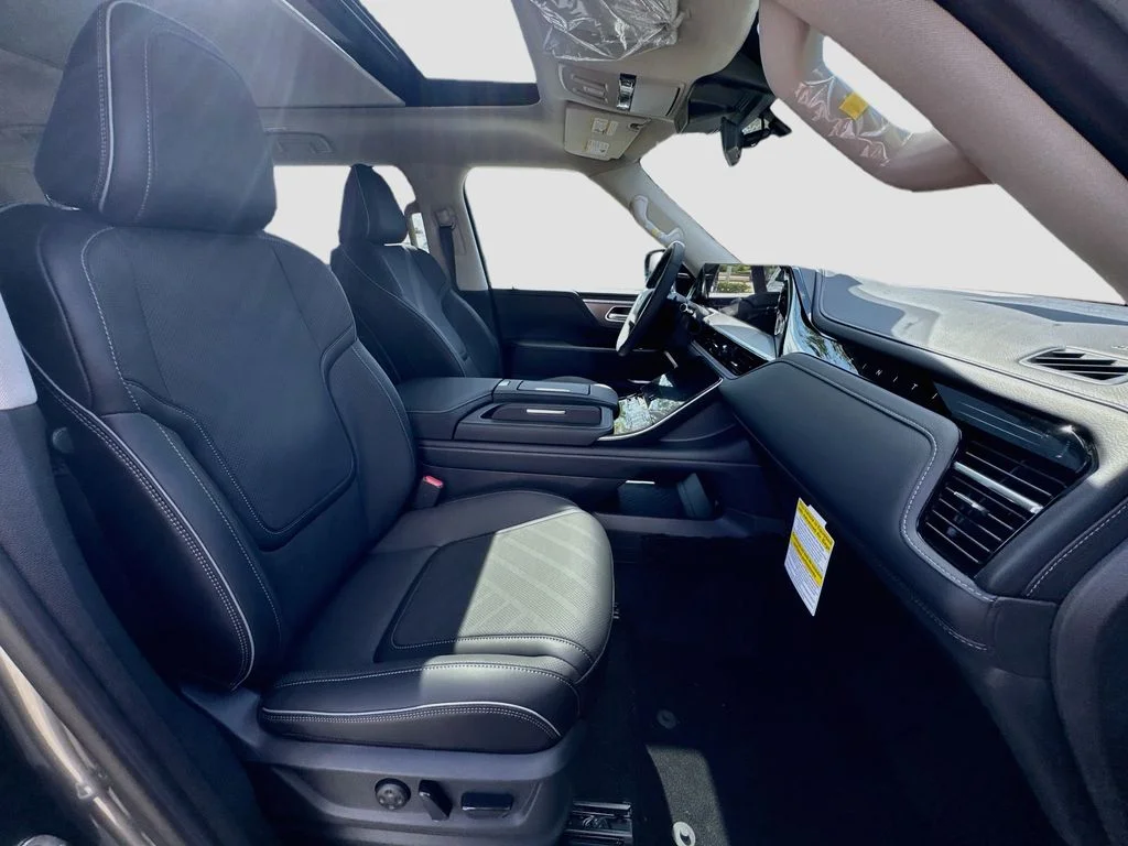 New 2027 DYNAMIC METAL INFINITI Luxe 4WD image 31