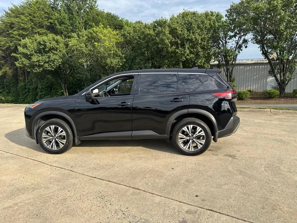 Used 2021 Black Nissan SV image 10