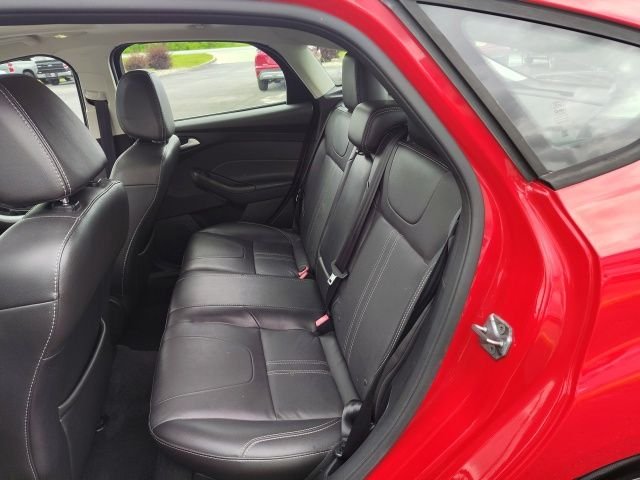 Used 2014 Red Ford SE image 20