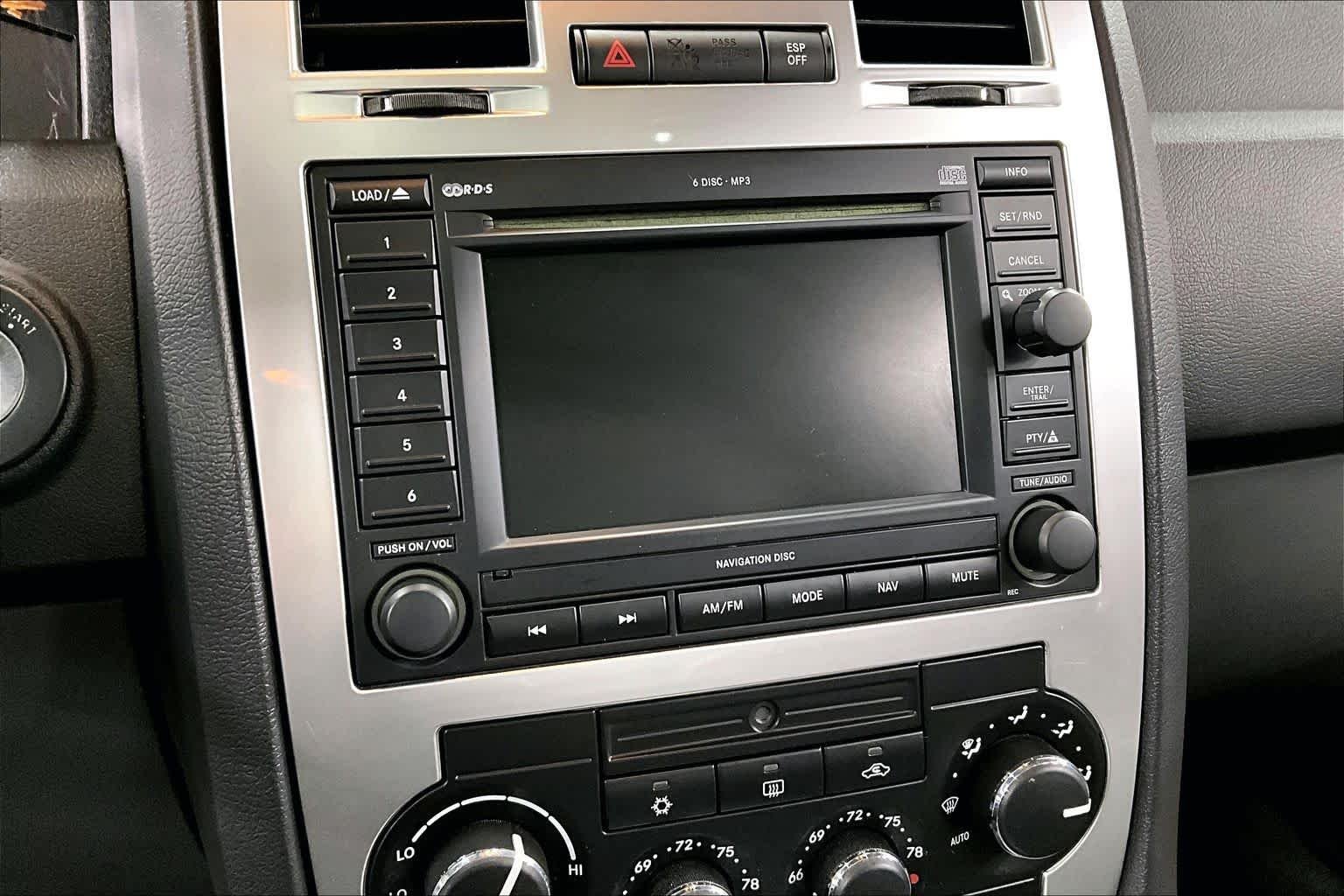 Used 2005 Brilliant Black Crystal Prl Chrysler 300C image 32