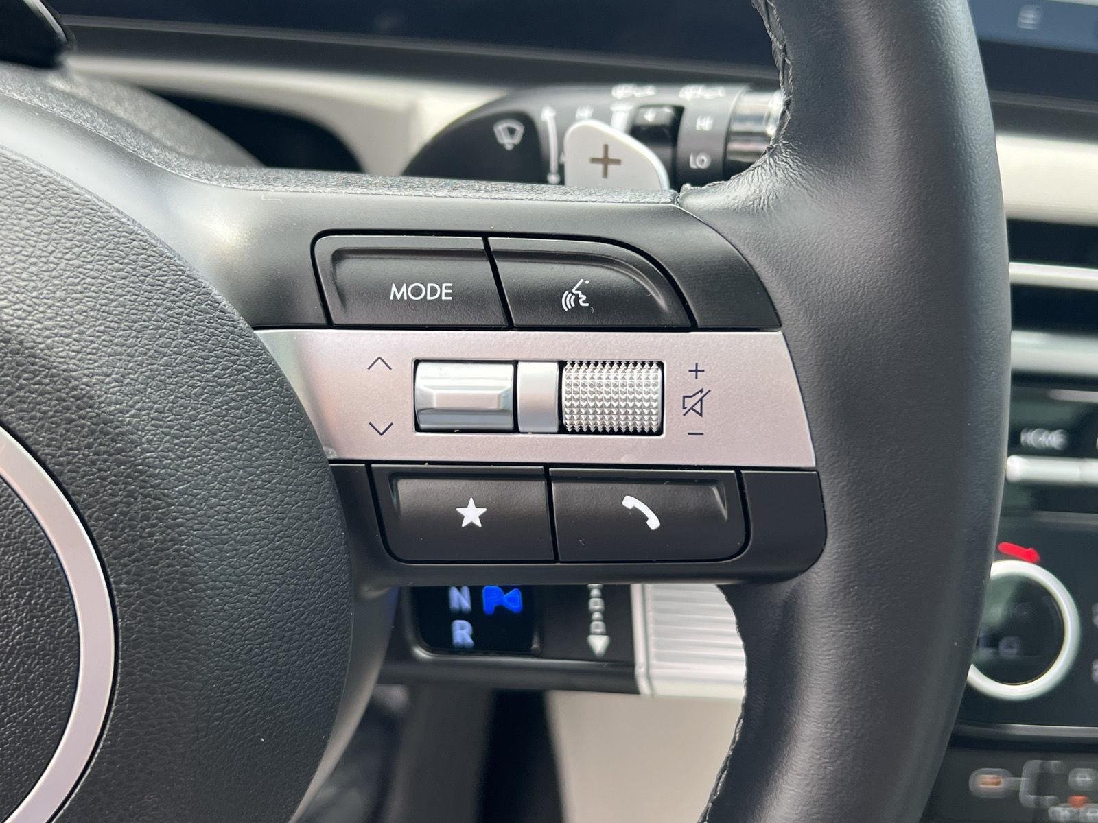 New 2026 Ecotronic Gray Hyundai Limited AWD image 34