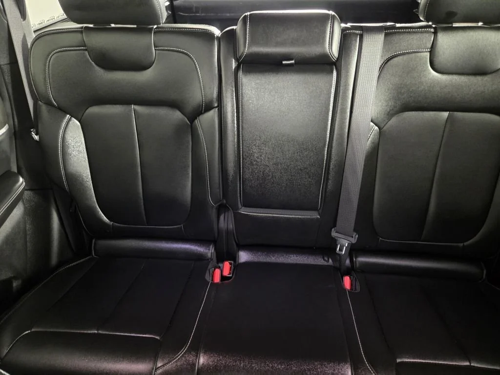 Used 2025 Baltic Gray Metallic Clearcoat Jeep Limited image 25