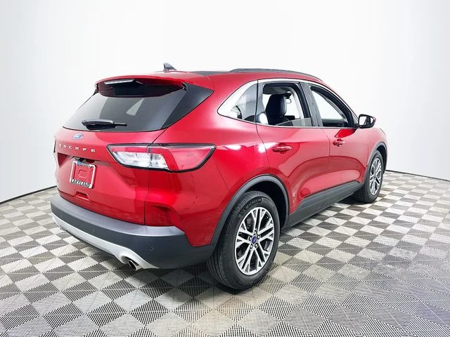 Certified Used 2022 Red Ford SEL image 3