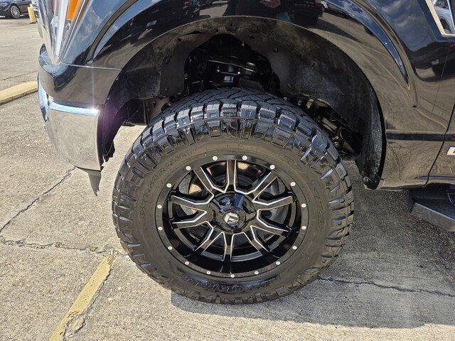 Used 2021 Agate Black Metallic Ford LARIAT image 11