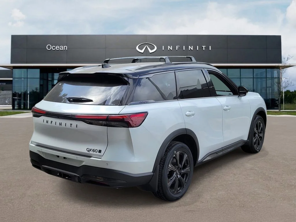 New 2027 2T RAD WHT INFINITI Autograph AWD image 3