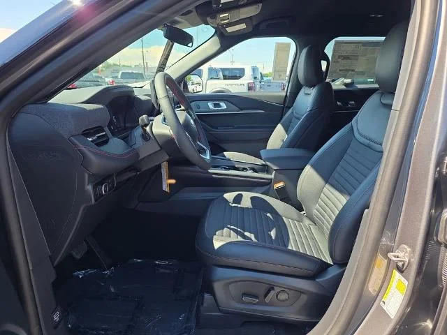 New 2026 Carbonized Gray Metallic Ford ST-Line image 38