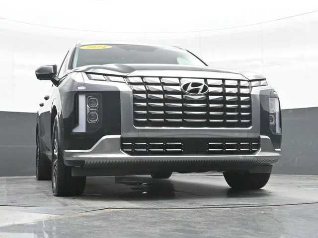 Used 2024 White Hyundai Calligraphy image 22
