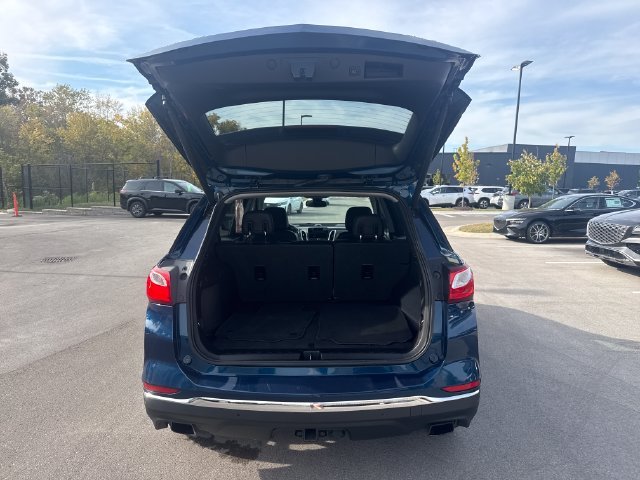 Used 2020 Blue Chevrolet Premier image 9