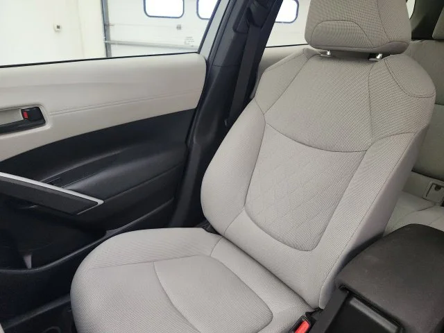 Used 2025 Silver Toyota LE image 15