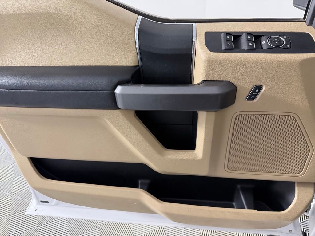 Used 2018 White Ford XLT image 24