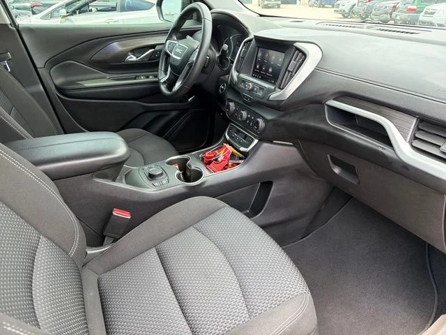 Used 2022 Black GMC SLE image 24