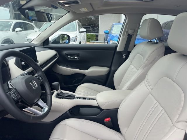 Used 2026 Solar Silver Metallic Honda EX-L image 47