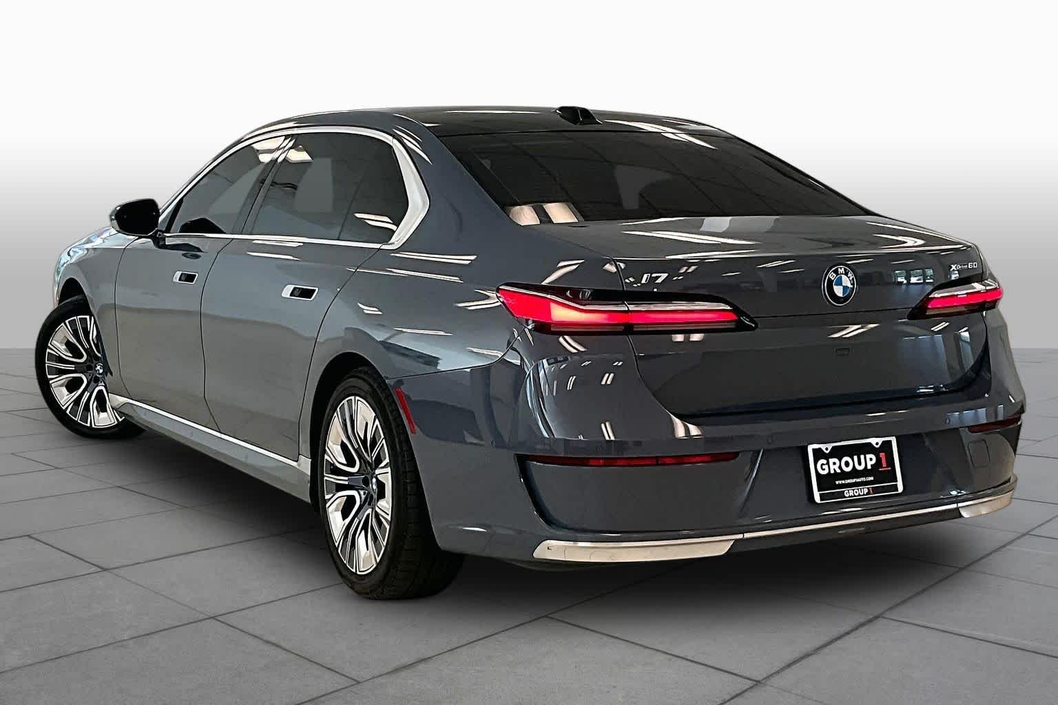 Used 2024 Sparkling Copper Metallic BMW xDrive60 image 11