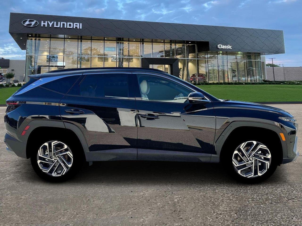 New 2026 Ash Black Hyundai Limited image 9