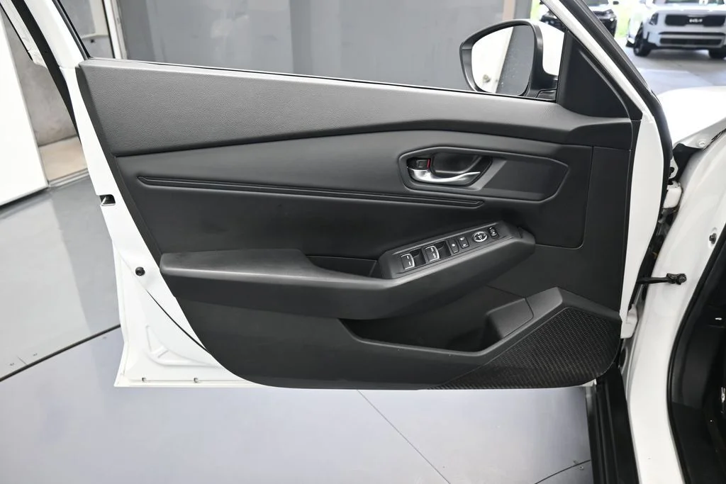 Used 2024 White Honda EX image 12