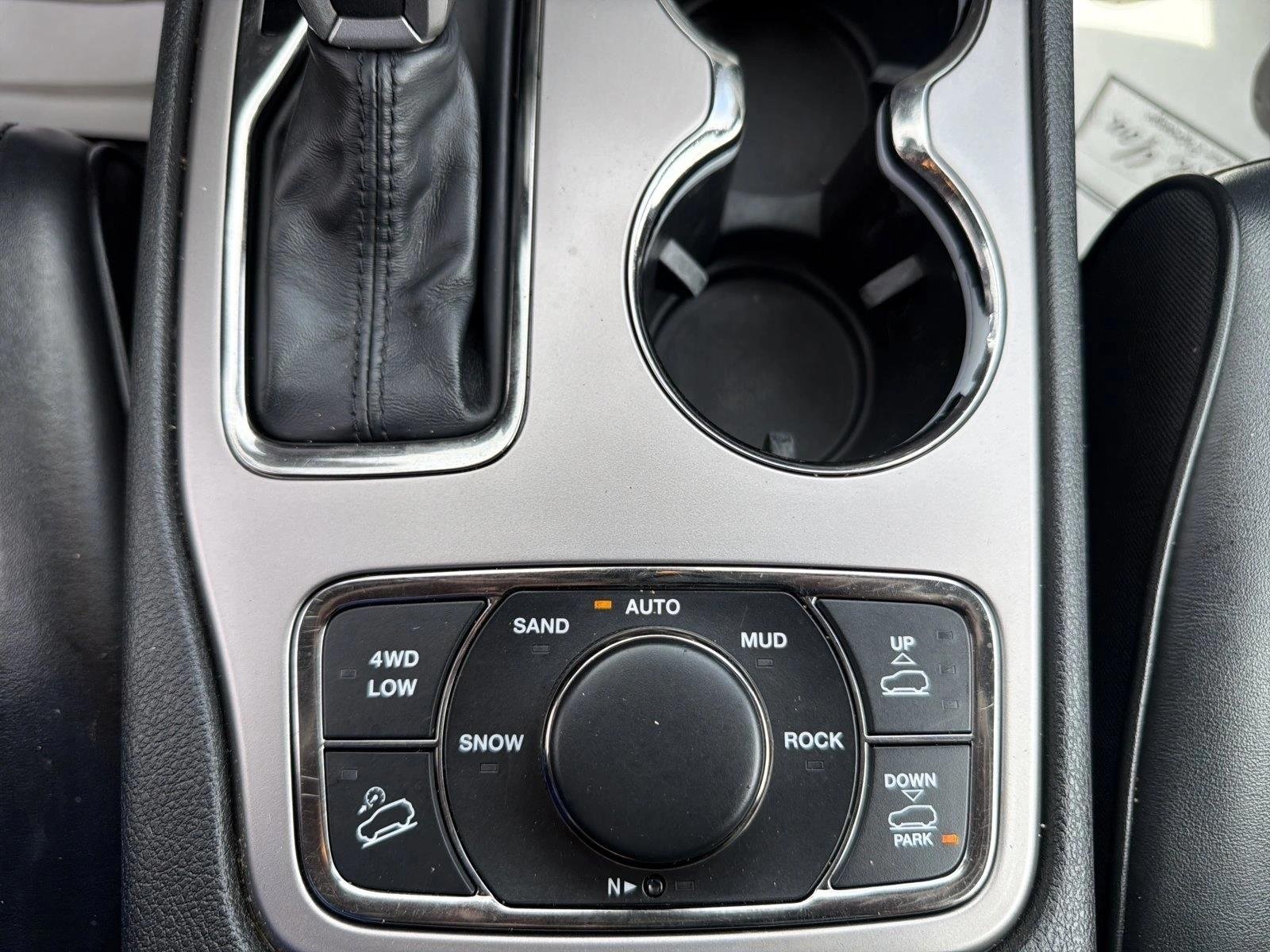 Used 2021 Diamond Black Crystal Pearlcoat Jeep High Altitude image 15