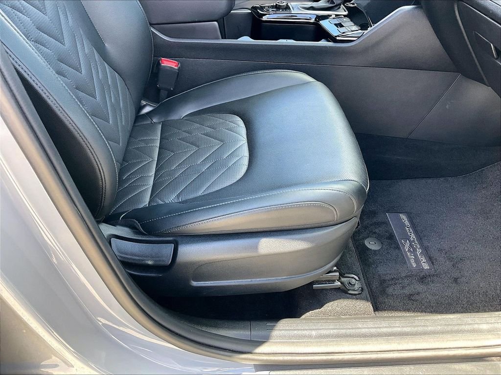 Used 2025 Wolf Gray Kia X-Line image 35